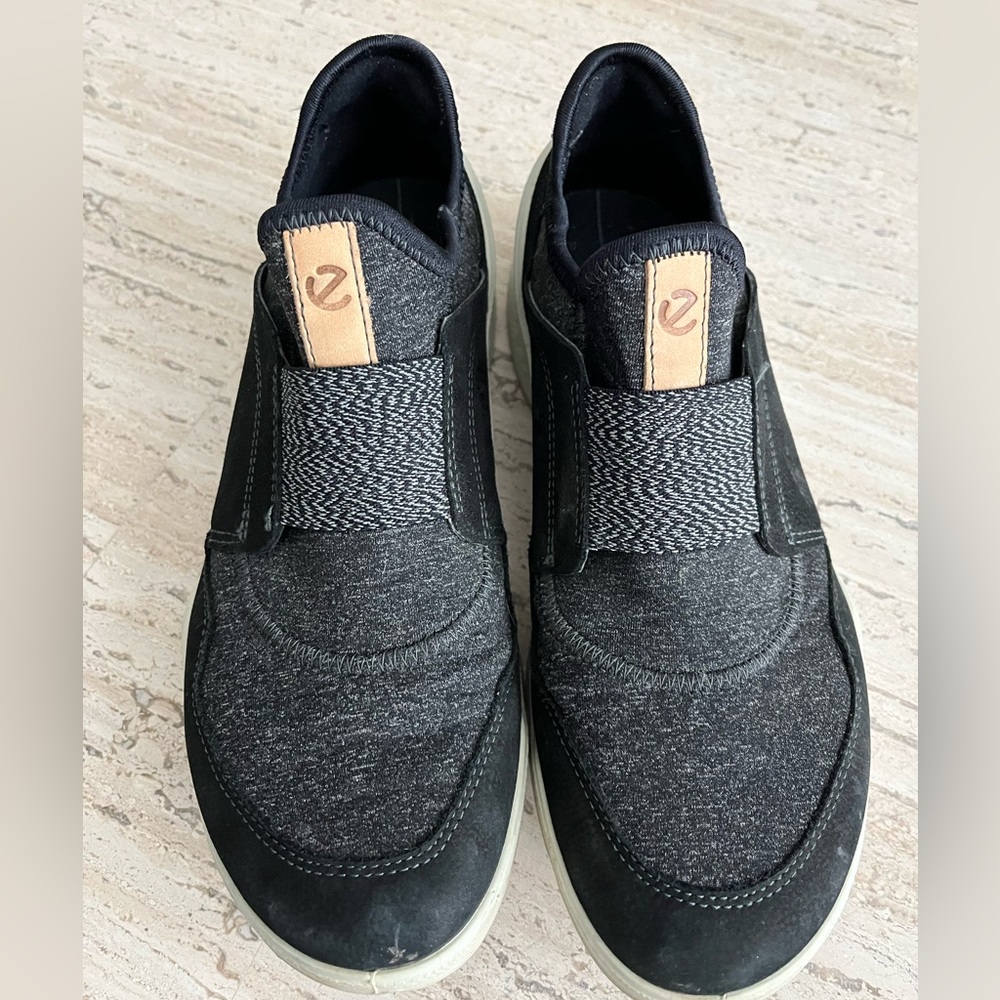 ECCO Biom  women’s slip on sneakers size 7.5
